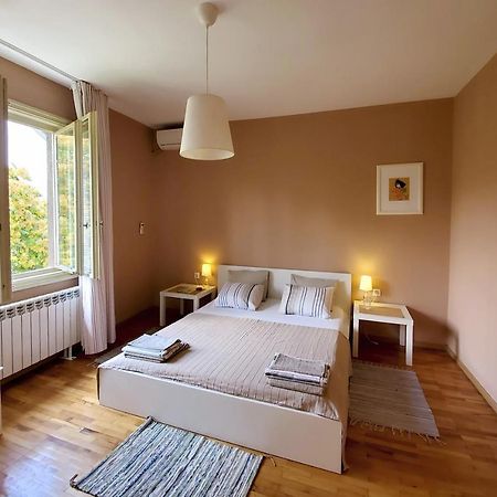 Sunny Central Apartment Sofia Eksteriør billede